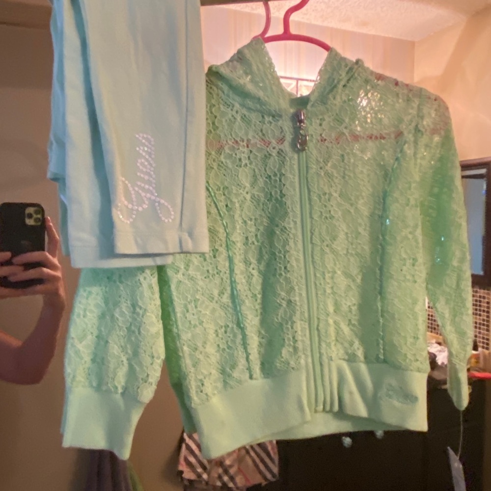 Girls GUESS outfit